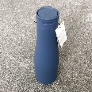 NWT Lululemon Stay Hot Keep Cold
Bottle *32oz Chambray Color